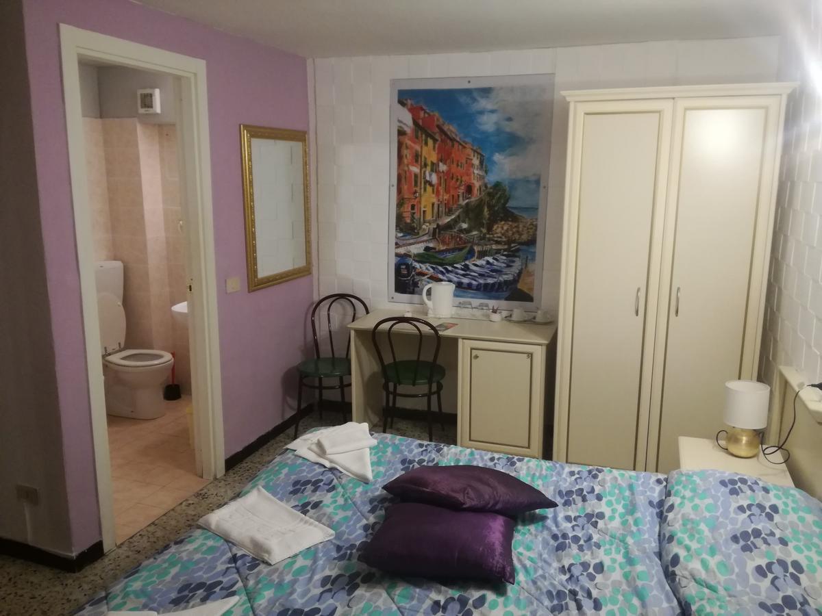 ריומאג'ורה Hotel La Zorza מראה חיצוני תמונה