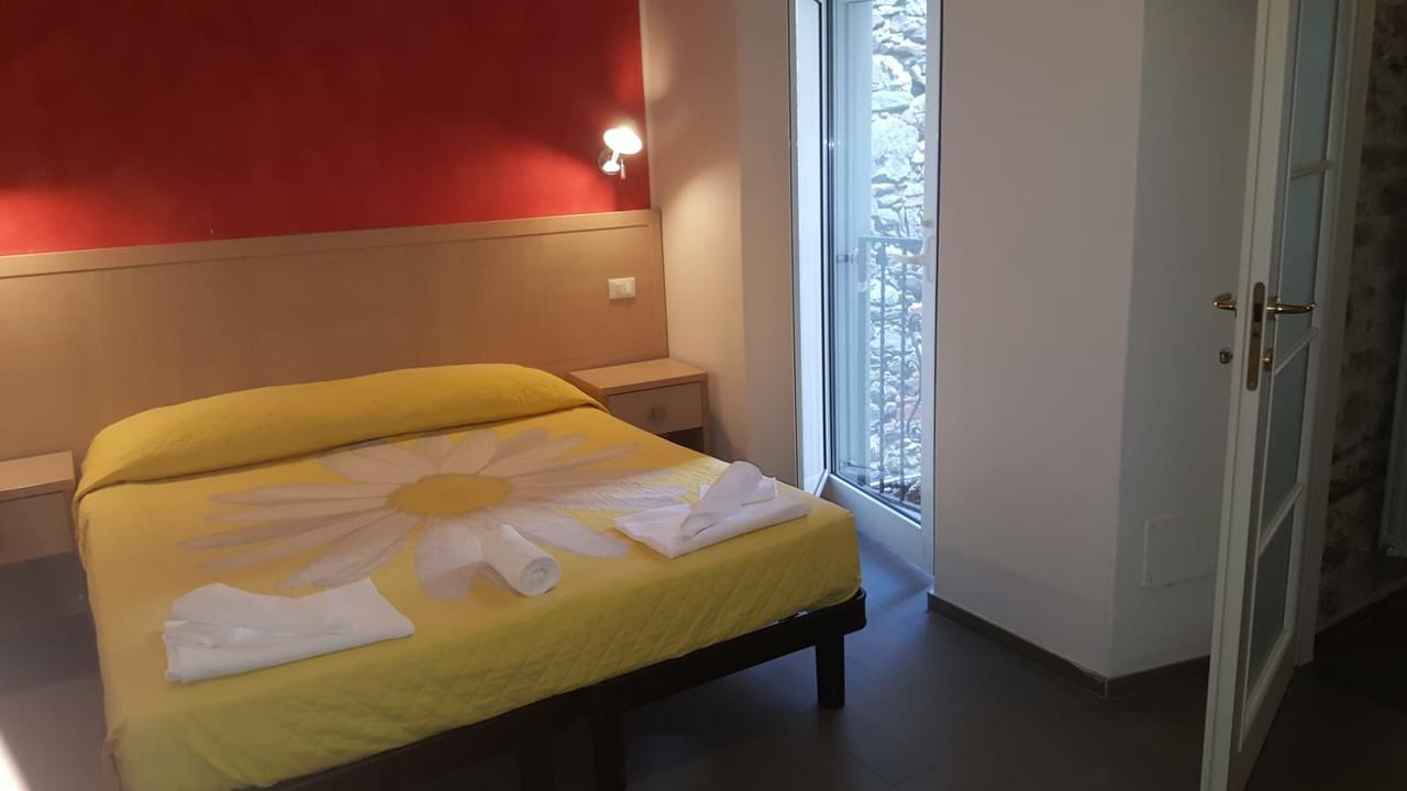 ריומאג'ורה Hotel La Zorza מראה חיצוני תמונה
