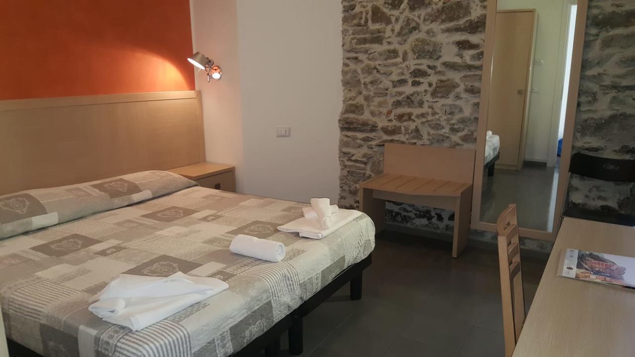 ריומאג'ורה Hotel La Zorza מראה חיצוני תמונה